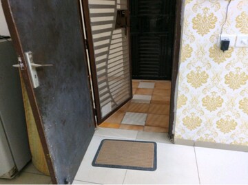 2 BHK Apartment – Entrance View at Wave Dream Homes, Wave City - for Rent