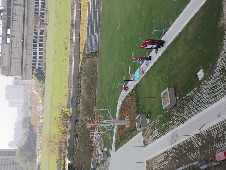 Balcony, godrej-air-sector-85 2 Bedroom 1406 Sq.Ft. Apartment In Sector 85 Gurgaon 9986182