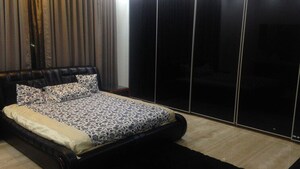 Bedroom in 5 BHK Apartment at Marvel Imperial, Sangamvadi – for Rent