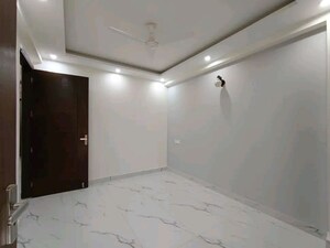 Room in 3 BHK Apartment at Palm Residency Chhatarpur, Chattarpur – for Rent