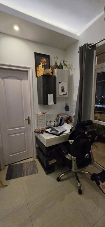 Master Bedroom in 3 BHK Apartment at Bestech Park View City 2, Sector 49 – for Sale