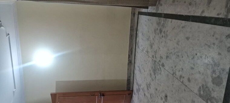 Room, sarita vihar 1.5 Bedroom 700 Sq.Ft. Independent House In Sarita Vihar Delhi 9986231