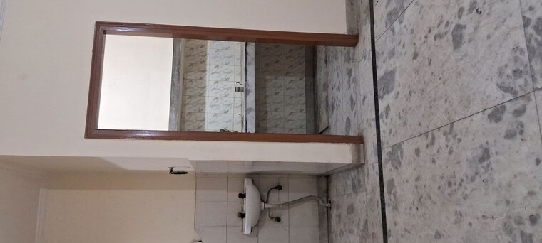 Kitchen, sarita vihar 1.5 Bedroom 700 Sq.Ft. Independent House In Sarita Vihar Delhi 9986231