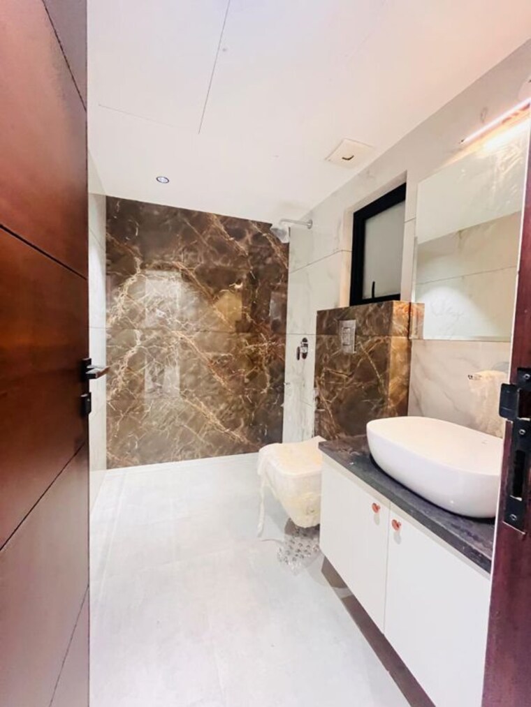 Bathroom, mapsko-mount-ville 3 Bedroom 1490 Sq.Ft. Apartment In Sector 79 Gurgaon 9986238