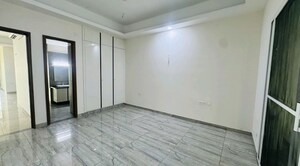 Room in 4 BHK Apartment at Uchdpl Veridia Oakwood Enclave, Wave City – for Rent