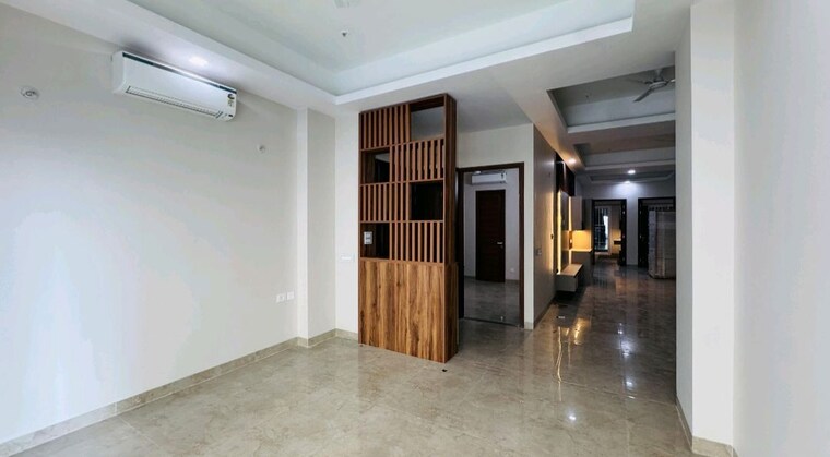Living Room, uchdpl-veridia-oakwood-enclave 4 Bedroom 2385 Sq.Ft. Apartment In Wave City Ghaziabad 9986251