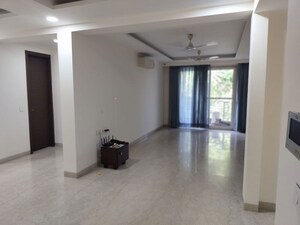 Room in 2.5 BHK Builder Floor at M3M Antalya Hills, Sector 79 – for Sale