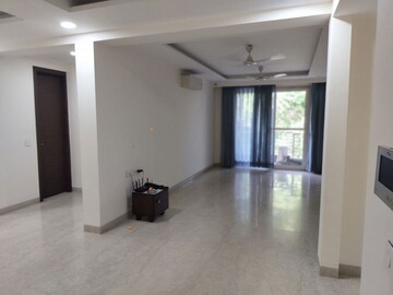 Room in 2.5 BHK Builder Floor at M3M Antalya Hills, Sector 79 – for Sale