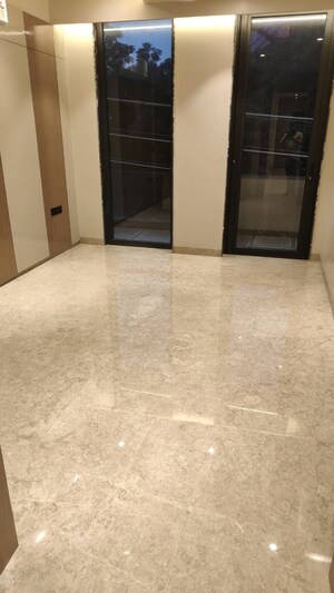 Room in 2.5 BHK Builder Floor at M3M Antalya Hills, Sector 79 – for Sale