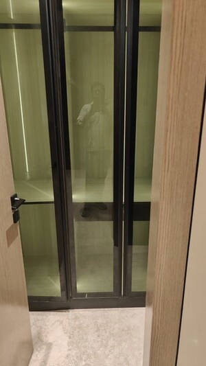 Building Lobby in 2.5 BHK Builder Floor at M3M Antalya Hills, Sector 79 – for Sale