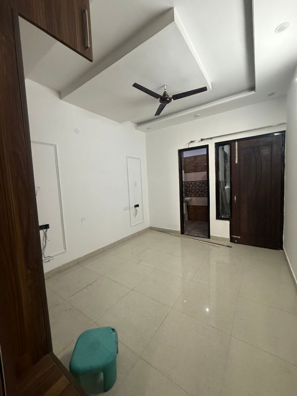 3 BHK Builder Floor For Rent in Dhakoli