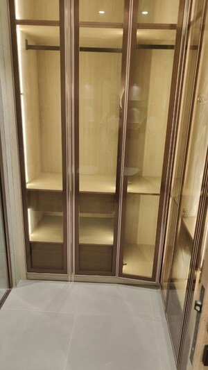 Building Lobby in 2.5 BHK Builder Floor at M3M Antalya Hills, Sector 79 – for Sale