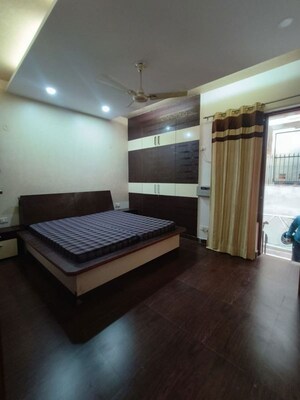 Living Room in 2 BHK Builder Floor at Sector 46 – for Rent