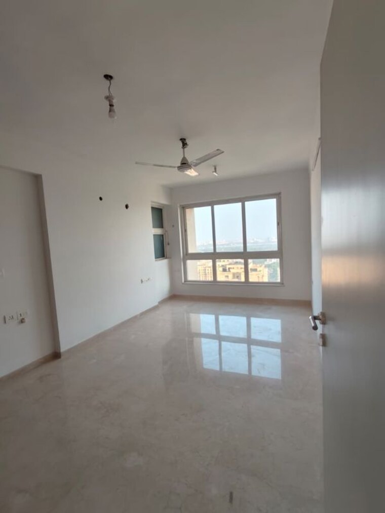 Room, hiranandani-tribeca 5 Bedroom 2680 Sq.Ft. Apartment In Ghodbunder Road Thane 9986297