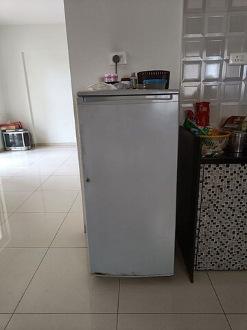 Furnished Amenities in 2 BHK Apartment at Bhawani Park, Aundh – for Rent