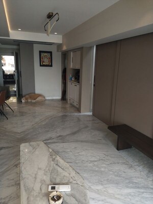 Room in 4 BHK Apartment at Darsshan Ricco, Lower Parel – for Rent