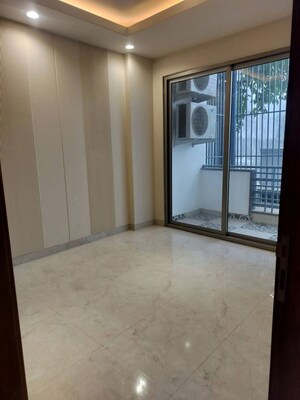 Room in 3 BHK Apartment at Sector 18 – for Rent