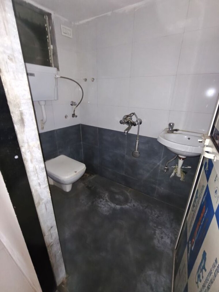 Bathroom, seven-eleven-apna-ghar-ii 1 Bedroom 575 Sq.Ft. Apartment In Mira Road Thane 9986348