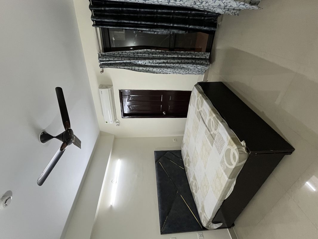 2.5 BHK + Study Room Apartment For Rent in RG Luxury Homes