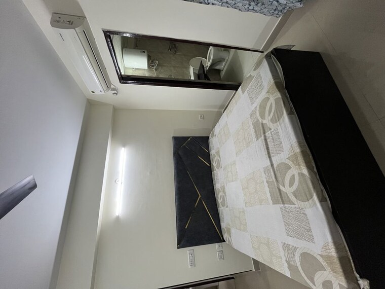 Room, rg-luxury-homes 2.5 Bedroom 1342 Sq.Ft. Apartment In Sector 16b Greater Noida Greater Noida 9956130