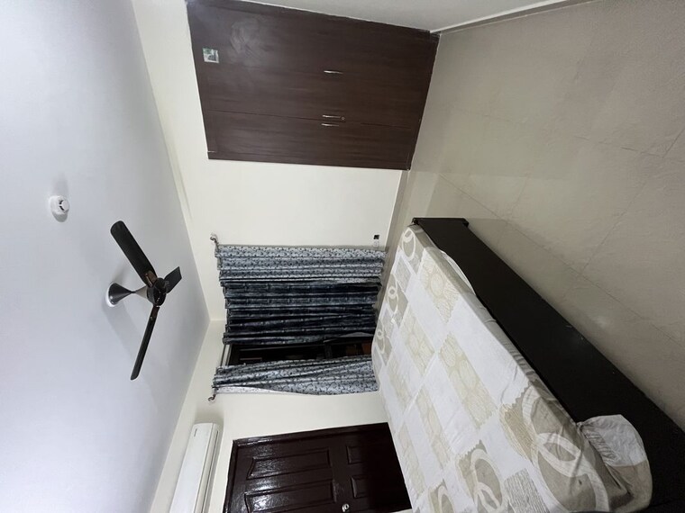 Room, rg-luxury-homes 2.5 Bedroom 1342 Sq.Ft. Apartment In Sector 16b Greater Noida Greater Noida 9956130