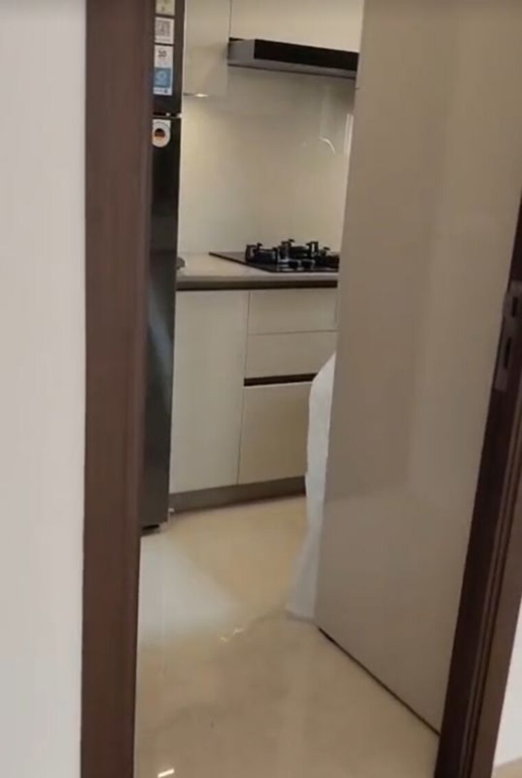 Bathroom, hiranandani-highland 3 Bedroom 755 Sq.Ft. Apartment In Powai Mumbai 9986370