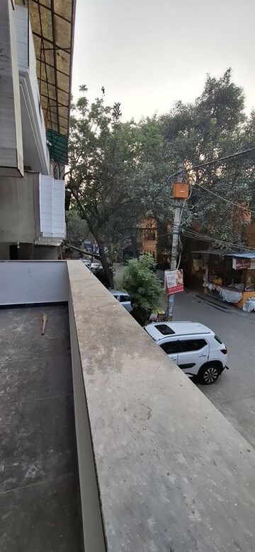 Balcony in 3 BHK Builder Floor at Nehru Enclave – for Rent