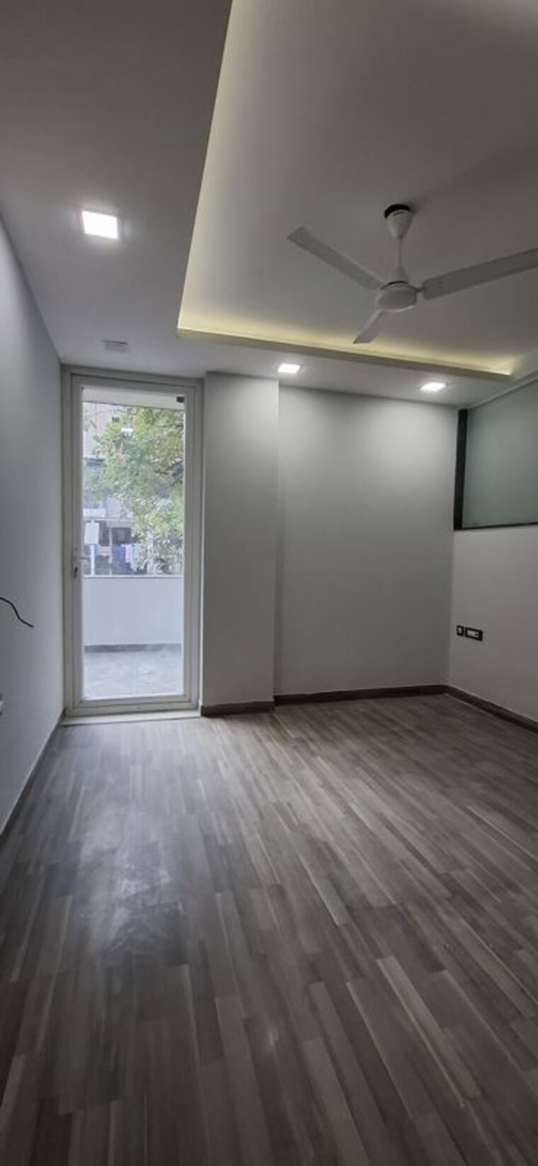 Room, nehru enclave 3 Bedroom 1800 Sq.Ft. Builder Floor In Nehru Enclave Delhi 9986369