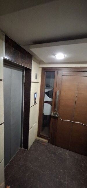 Building Lobby in 3 BHK Builder Floor at Nehru Enclave – for Rent