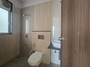 Bathroom in 3 BHK Builder Floor at Pokhran Road No Two – for Rent