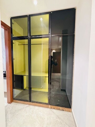 Building Lobby in 3 BHK Builder Floor at BPTP Green Oaks, Sector 70a – for Sale