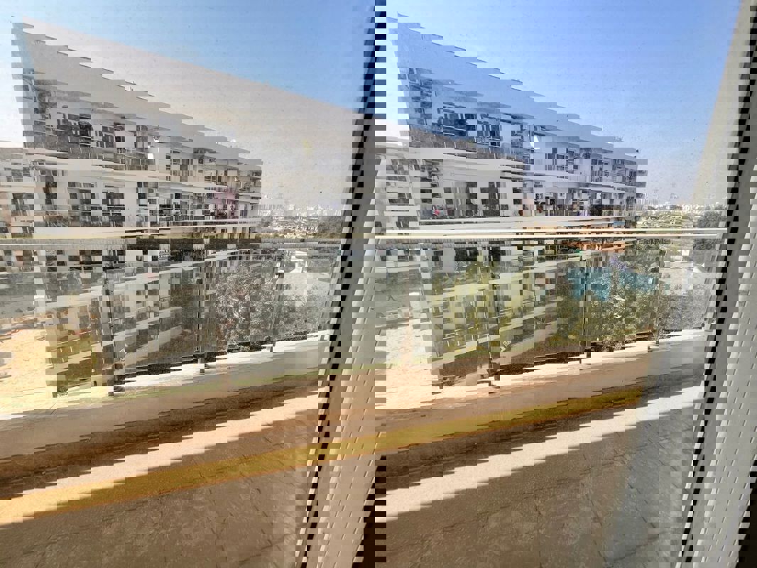 4 BHK + Servant Room 2800 Sq.Ft. Builder Floor in SS Linden