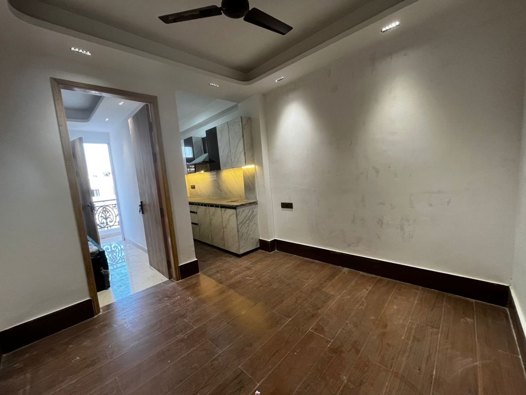 1 BHK + Study Room Builder Floor For Rent in Saket