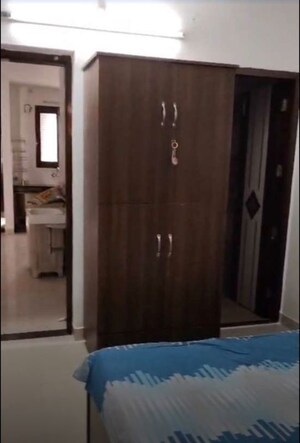 Building Lobby in 1 BHK Builder Floor at Sector 37 – for Rent
