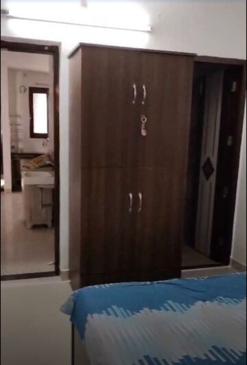Building Lobby in 1 BHK Builder Floor at Sector 37 – for Rent