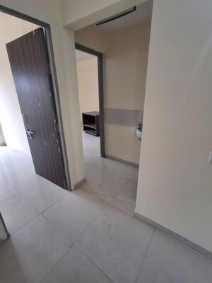 Room in 3 BHK Apartment at Shree Nagar – for Rent
