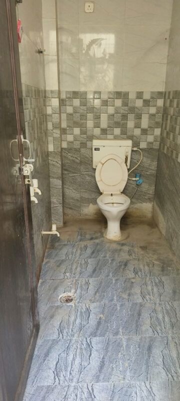 Bathroom in 2 BHK Independent House at Jankipuram – for Rent