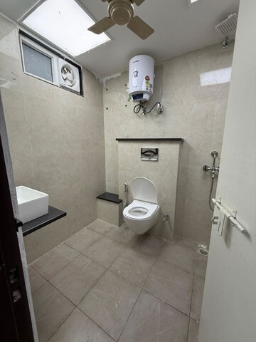 Bathroom in 2 BHK Builder Floor at Uday Arden 45, Sector 45 – for Rent