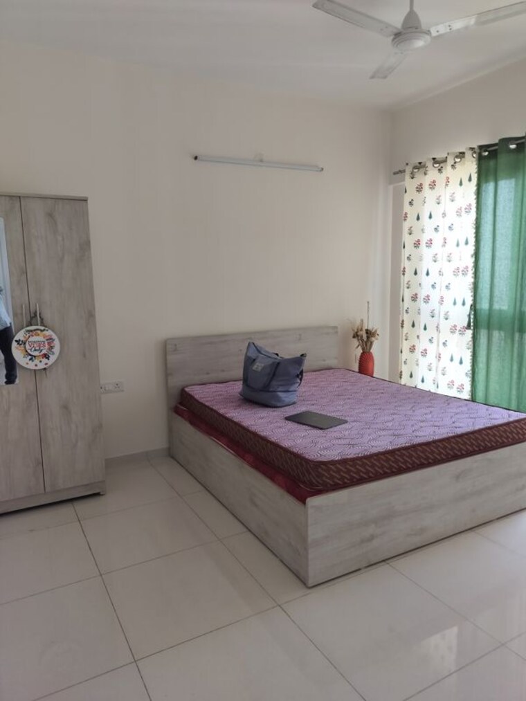 Bedroom, amanora-gold-towers 2 Bedroom 614 Sq.Ft. Apartment In Hadapsar Pune 9986431