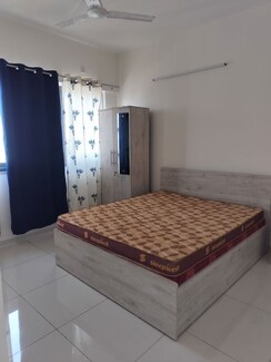 2 BHK Apartment For Rent in Amanora Gold Towers