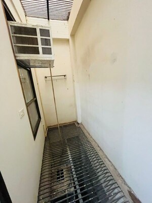 Staircase in 1 BHK Builder Floor at RWA Residential Society, Sector 40 – for Rent