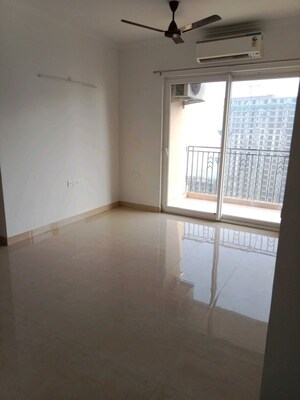 Room in 3 BHK Apartment at ATS Homekraft Pious Hideaways, Sector 150 – for Rent