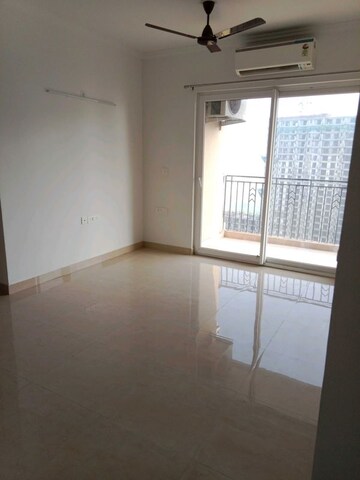 Room in 3 BHK Apartment at ATS Homekraft Pious Hideaways, Sector 150 – for Rent