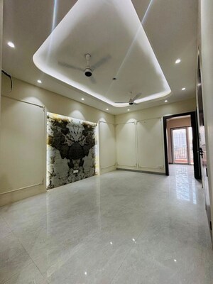 Room in 4 BHK Builder Floor at Ansal API Esencia, Sector 67 – for Sale