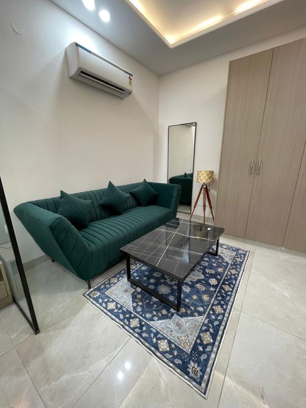 1 BHK Builder Floor For Rent in Huda Market