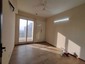 Room in 3 BHK Apartment at 3C Lotus Panache, Sector 110 – for Rent