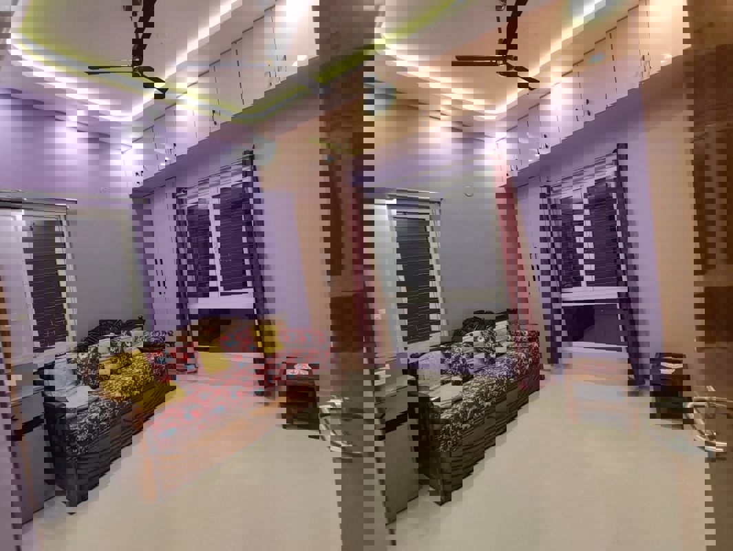 2 BHK + Servant Room Apartment For Rent in Sristi Plaza