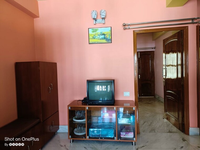 Living Room, sristi-plaza 2 Bedroom 960 Sq.Ft. Apartment In Chinar Park Kolkata 9703580