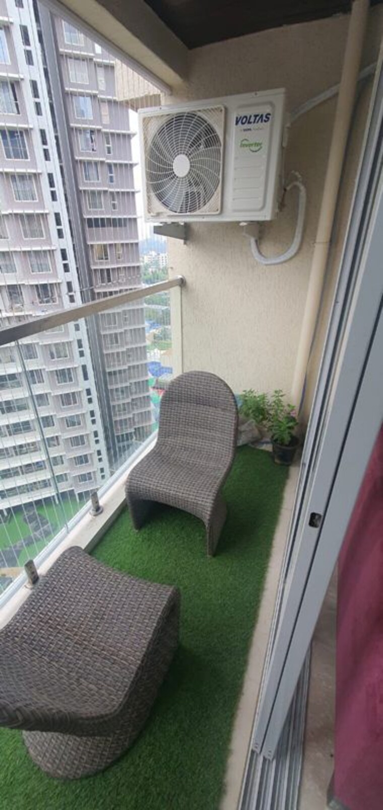 Balcony, goregaon west 2.5 Bedroom 1150 Sq.Ft. Apartment In Goregaon West Mumbai 9986486