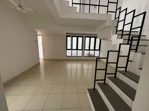 Staircase in 3.5 BHK Apartment at Karia Konark Campus, Viman Nagar – for Rent